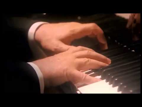 LUDWIG VAN BEETHOVEN Piano Sonata no. 11 B flat major op. 22 [HN1310]