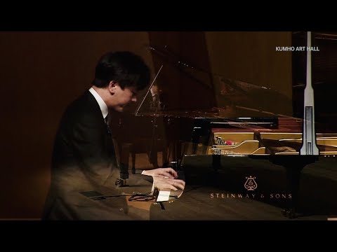 LUDWIG VAN BEETHOVEN Piano Sonata no. 4 E flat major op. 7 [HN773]
