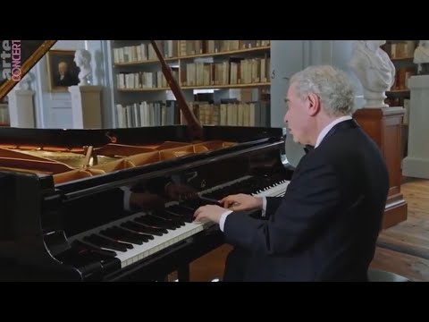 JOHANN SEBASTIAN BACH Capriccio sopra la lontananza del fratello dilettissimo B flat major BWV 992 [HN1305]